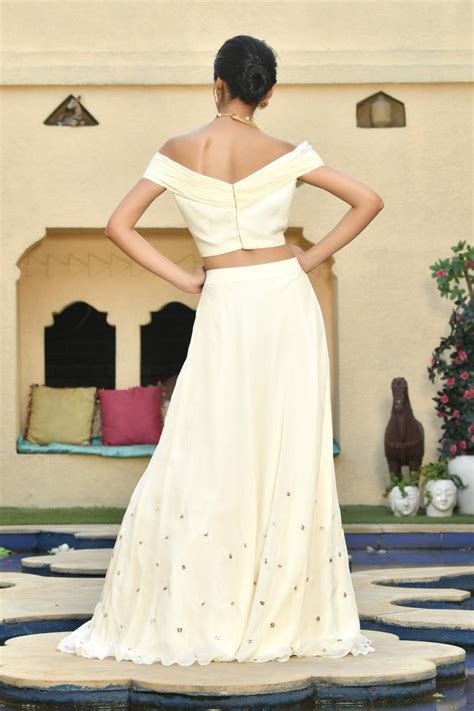 Luxury Designer Wear for Women | Indo-Western Dresses & Western Sarees ...