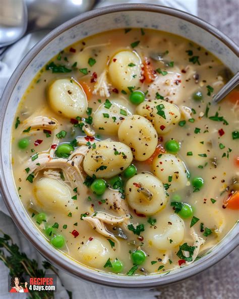 Copycat Olive Garden Chicken Gnocchi Soup