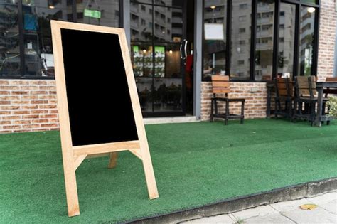 Maquette tableau noir signe stand café menu boutique avant restaurant ...