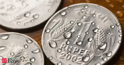 Steady fall in rupee likely to hurt Noida SMEs - The Economic Times