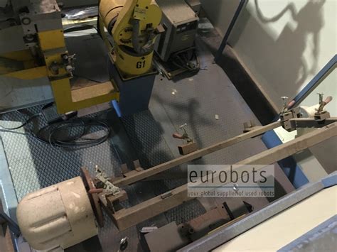 used_Fanuc_Arcmate_100iB_arc_welding_robotic_system_8 axis | Eurobots
