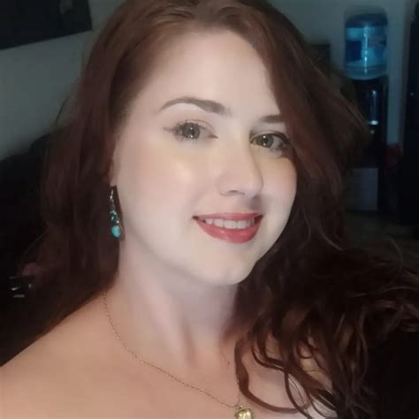 Which hair color is more flattering? I'm trying to find what is truly ...