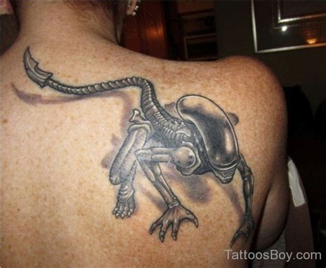 Alien Back Tattoo 的图像结果