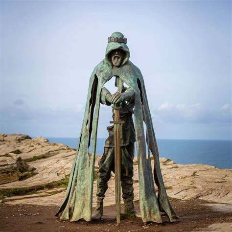 Erfahren Sie mehr über King Arthur & Tintagel Castle mit Language Tree