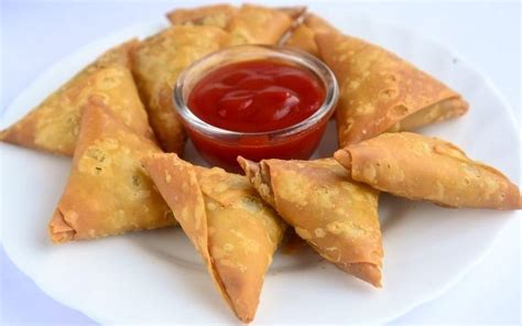 Finding The Best Places For Samosas In Pune? Here Are They! | WhatsHot Pune