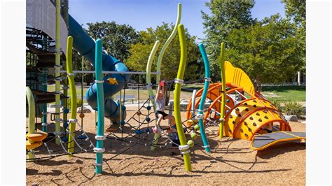 Conejo Creek North Park - Whimsical water and fish-themed playground