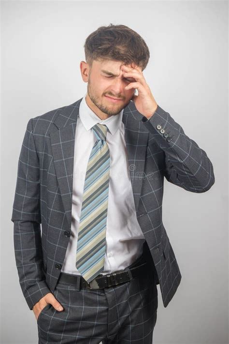 Business Man in Suit and Tie 的图像结果