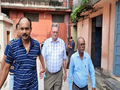 WB: US national arrested at Bagdogra airport for carrying USD 40,000