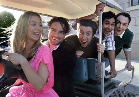 Sheldon, Leonard, Howard, Penny, Raj, The big bang theory, Bus, Smile ...