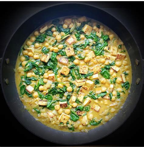 SAAG & TOFU PANEER with Chickpeas & Mango Chutney : r/veganrecipes