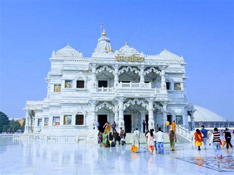 इन मंदिरों के दर्शन करने से जल्दी हो जाती है कपल्स की शादी, जानें ...