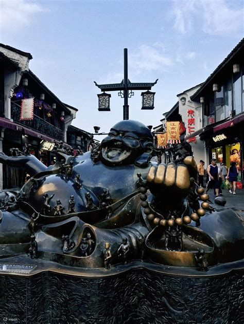 3-day tour in Hangzhou (climb Feilai Peak of Lingyin Temple + enjoy the ...