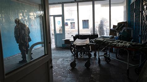 Soaring Russian Death Toll in Ukraine Gives Grim Insight Into the War ...