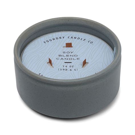 FOUNDRY CANDLE CO. Seasalt & Eucalyptus Scented Candle (15 oz) Delivery ...