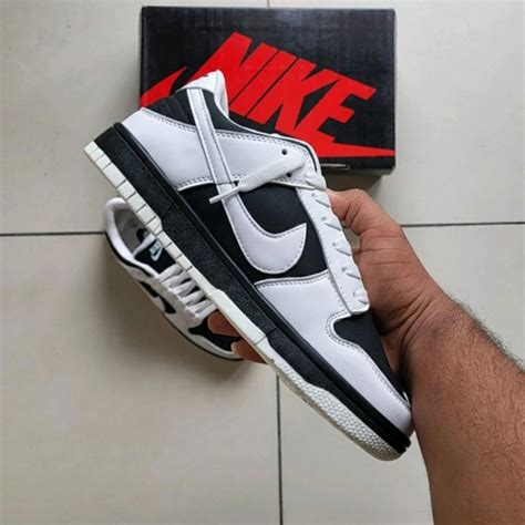 DUNK REVERSE PANDA