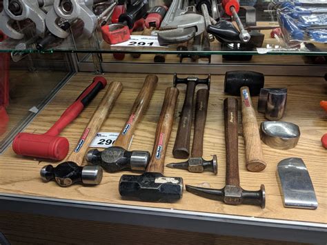 LOT OF ASSORTED SNAP-ON HAMMERS INCLUDING MALLET, DEAD BLOW, BALL PEEN ...