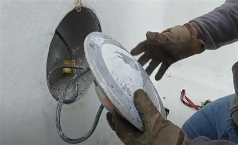 How to Change Pool Light 的图像结果