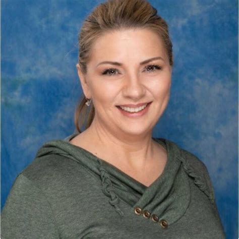 Michelle Pfeiffer | Real Estate Agent in Grand Blanc, MI - Homes.com