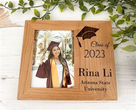 Personalized Graduation Picture Frame, Seniors 2024 Gifts, Engraved ...