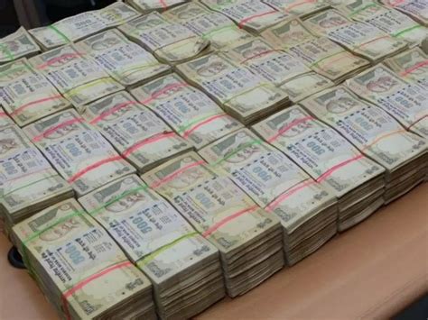 15 Months After Demonetisation, RBI Still Processing Old Notes & There ...