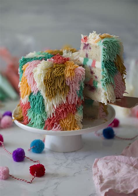 I love this cake! It might be the most fun and low stress decorating I ...