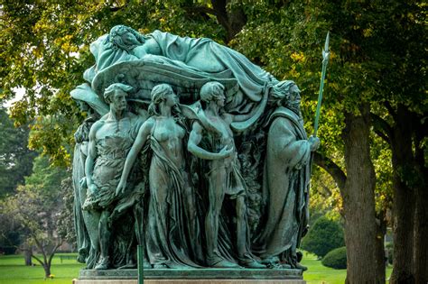 WHITE CHAPEL MEMORIAL PARK CEMETERY - Troy MI - Hours, Directions ...