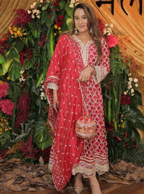 Mulmul Official - Exquisite Indian Wear | Timeless Ethnic Fashion