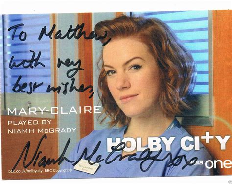 Niamh McGrady Actress as Mary-Clare Holby City Hand signed 6 x 4 ...