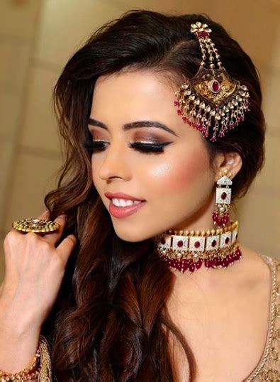 Pratishtha Arora Makeup Artist Services, Review and Info - Olready