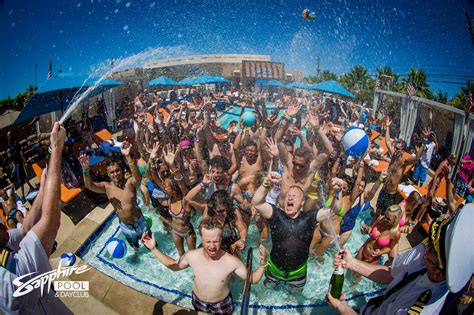 Enjoy Topless Pool Sunbathing at Sapphire Pool & Dayclub - Discotech ...