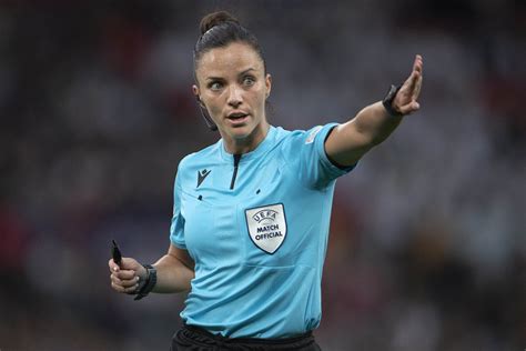 Marta Huerta de Aza: The rising star in Spanish refereeing