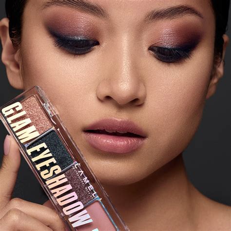 Shop LAMEL Glam Eyeshadow Palette Sparkle Online - HOK Makeup
