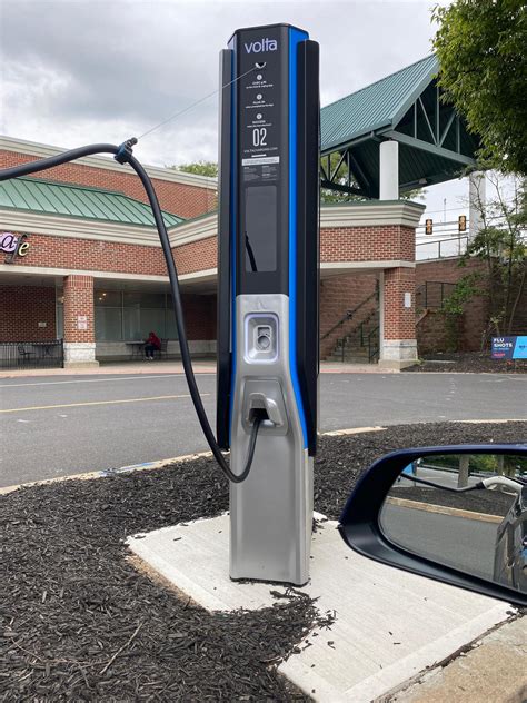 GIANT Willow Grove | Willow Grove, PA | EV Station