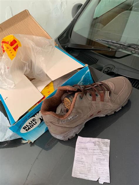 Clarks Shoes & Xpressbees Courier — Fake shoes delivery attempt & not ...