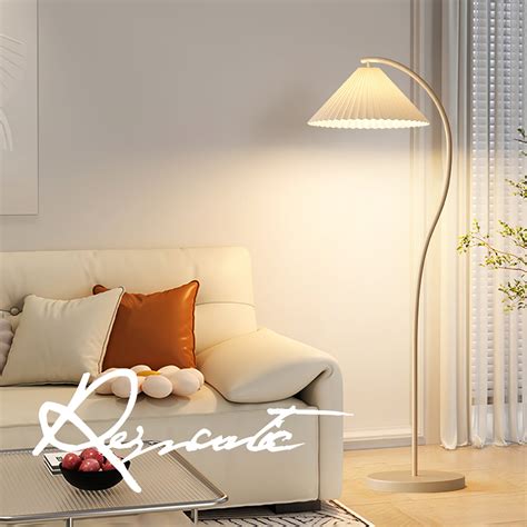 Crescini Pleated Floor Lamp - Vakkerlight