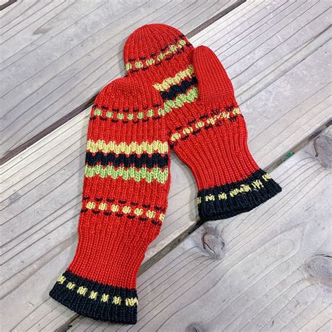 50s red hand knit mittens | LEMON