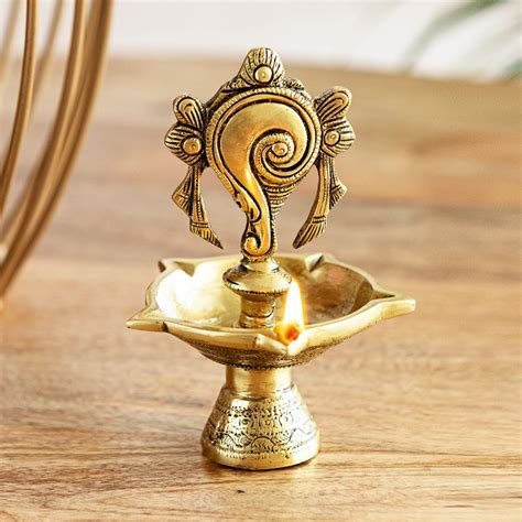 ExclusiveLane 'Shankh Balaji' Brass Table Diya for Puja Room Mandir ...