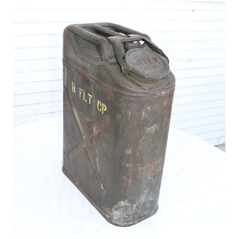 Vintage Gas Can For Sale at 1stDibs