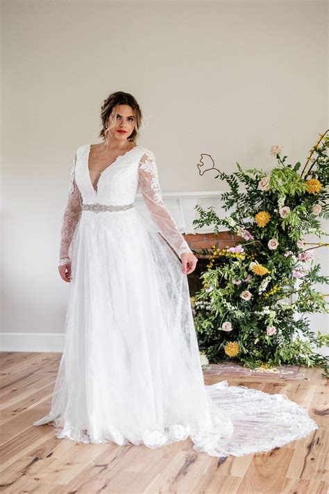 Plus size boho wedding dress 60 photos - Astyledwedding.com