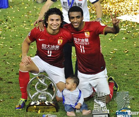 2013亚冠决赛：广州恒大创造历史 主场平首尔FC总比分3:3夺冠[10]- 中国在线