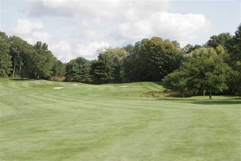 Wellesley Country Club - Reviews & Course Info | GolfNow