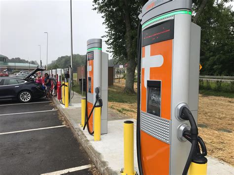 Kennebunk Service Plaza - Southbound (2) | Kennebunk, ME | EV Station