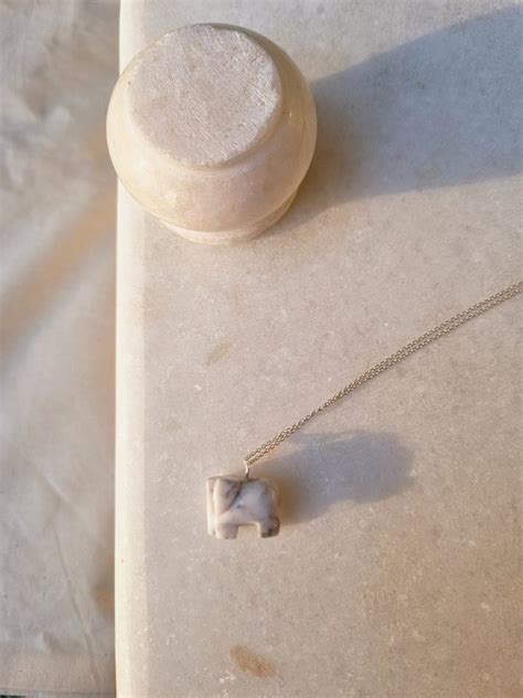 Howlite Elephant Pendant necklace silver chain for women – Kiri Kiri