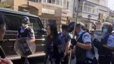 网传杭州一39岁女子为买车砍伤母亲砍死小叔，警方通报_腾讯新闻