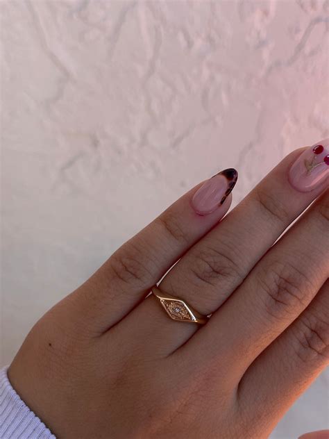 Yes Protection Ring 的图像结果