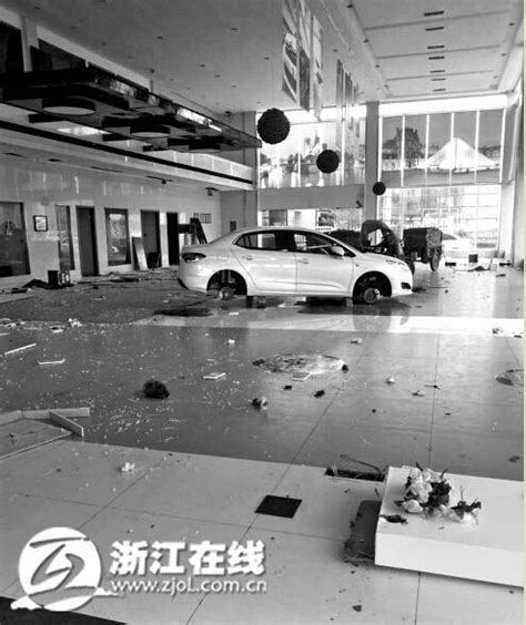 嘉兴最大的东风雪铁龙4S店倒闭 老板欠债过亿跑路_大浙网_腾讯网