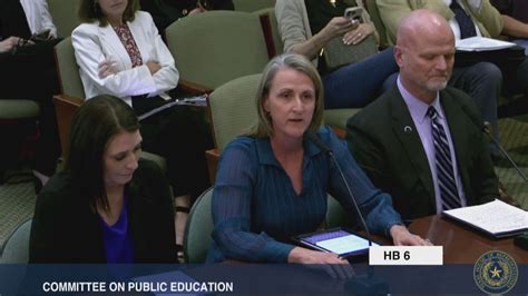 Texas bans student cellphone use in schools under 2025 law | kcentv.com