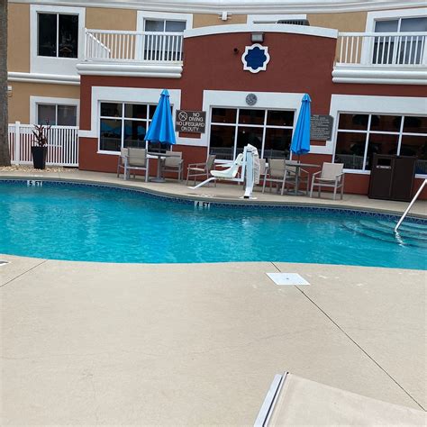 HOLIDAY INN EXPRESS & SUITES THE VILLAGES BY IHG (Lady Lake) - Hotel ...