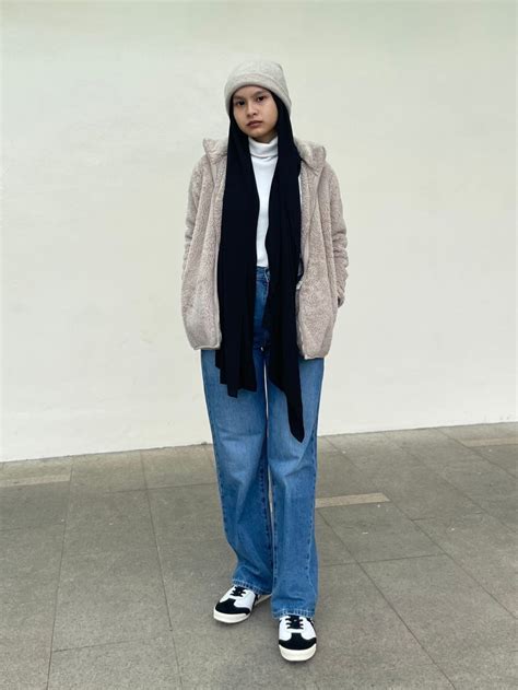 Check styling ideas for「HEATTECH Fleece Turtleneck Long Sleeve T-Shirt ...