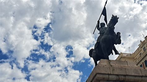 Valencia, Spain - fun facts, tourism and the Holy Grail